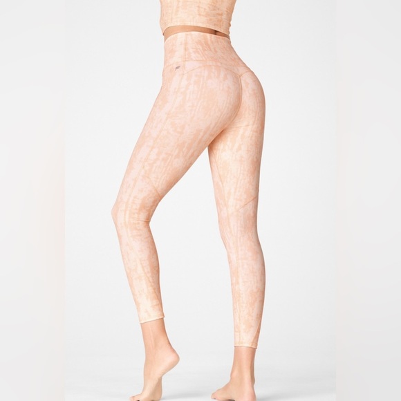 Women’s Fabletics PureLuxe Ultra High Waisted 7/8 Leggings Size XL - Picture 3 of 16